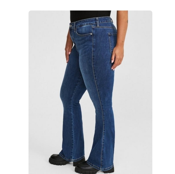 Torrid Trio Boot High-Rise Jean In El Nino Size 16-20 Short NEW! - Picture 4 of 17